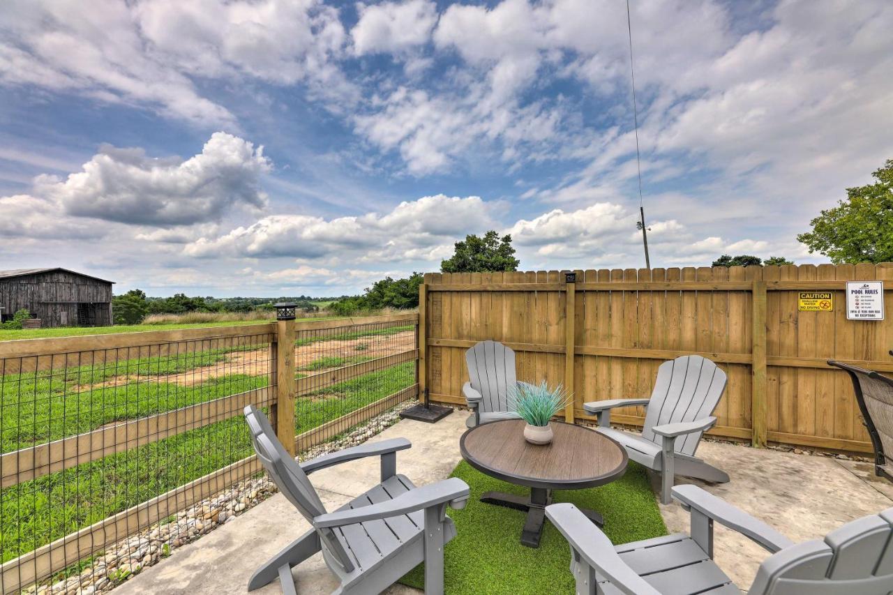 Chic Williamstown Retreat With Pool And Hot Tub! Villa Eksteriør bilde